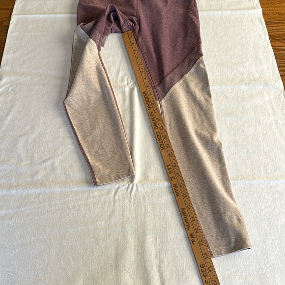 Beyond Yoga Spacedye Tri-Panel High Waisted Midi Legging M - Picture 8 of 9